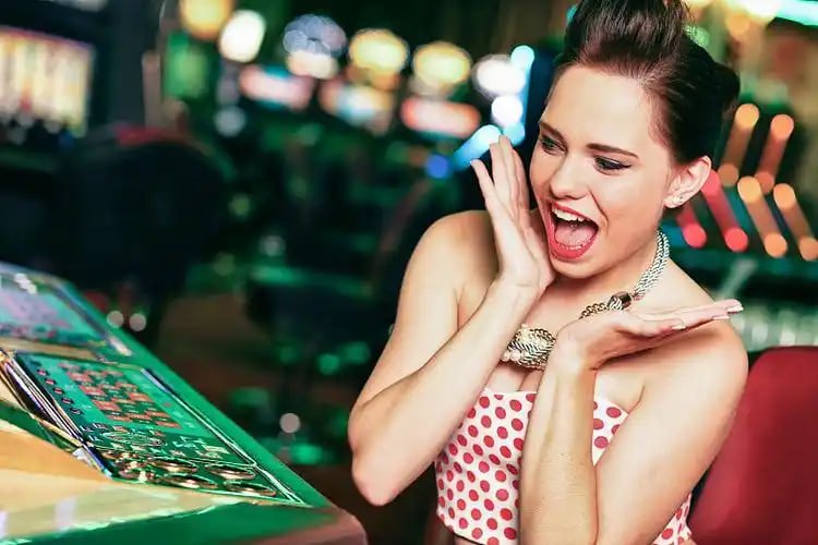 Permainan baccarat di Kasino ulti55 dengan antarmuka elegan dan odds kompetitif